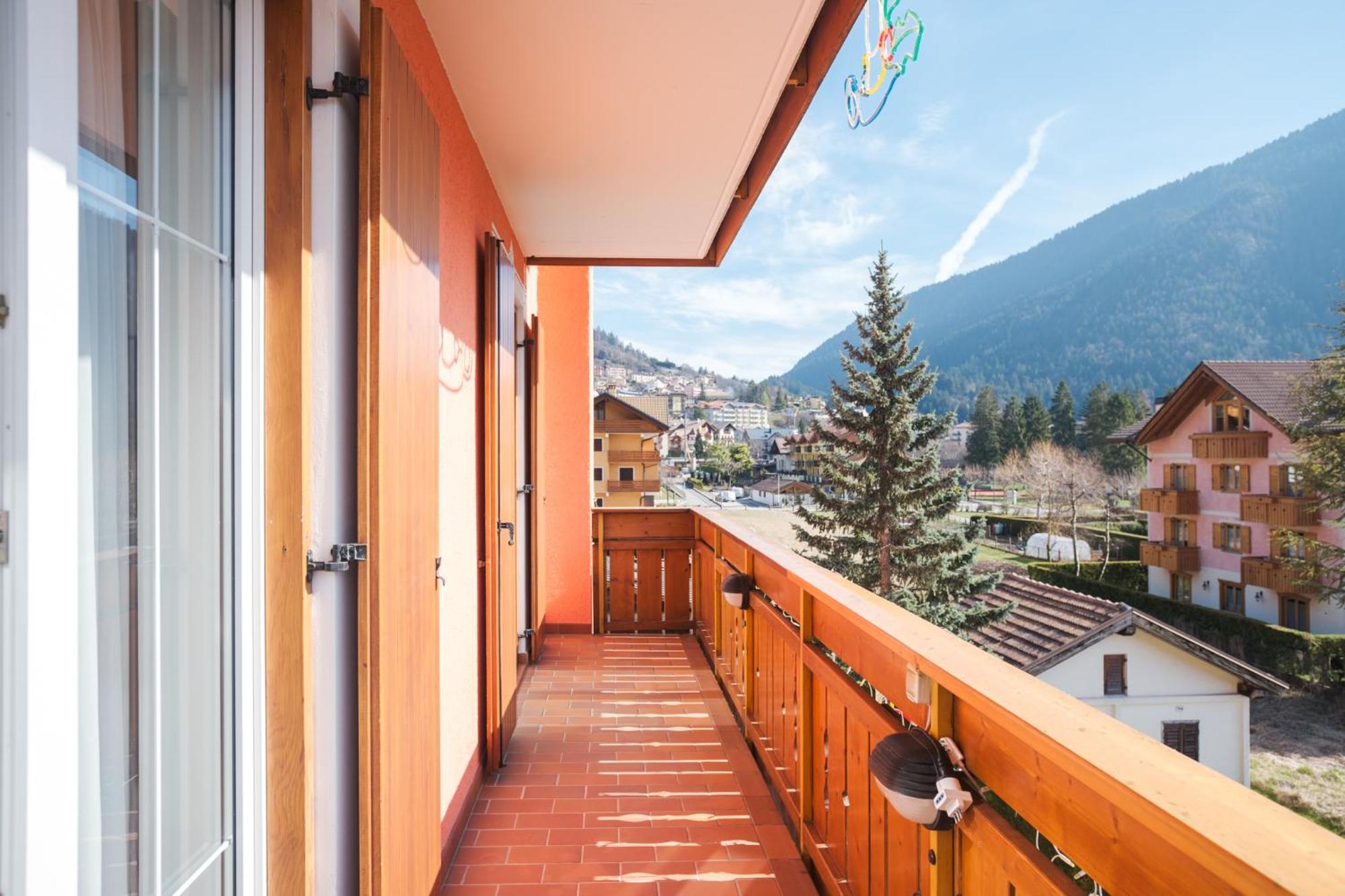 Residence Al Caminetto Molveno Exterior foto