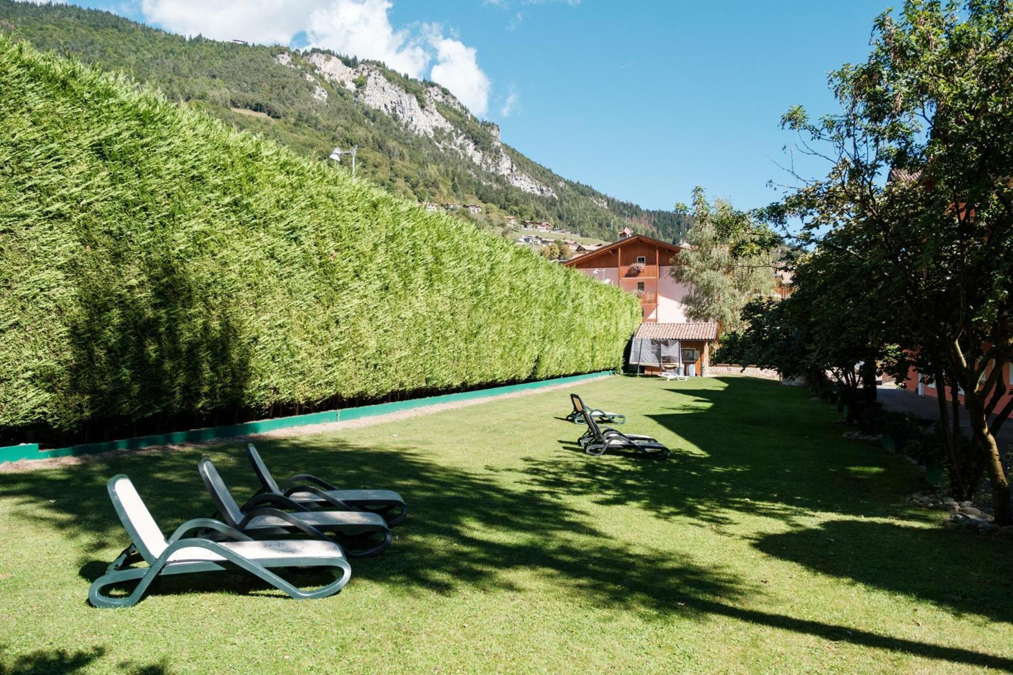 Residence Al Caminetto Molveno Exterior foto